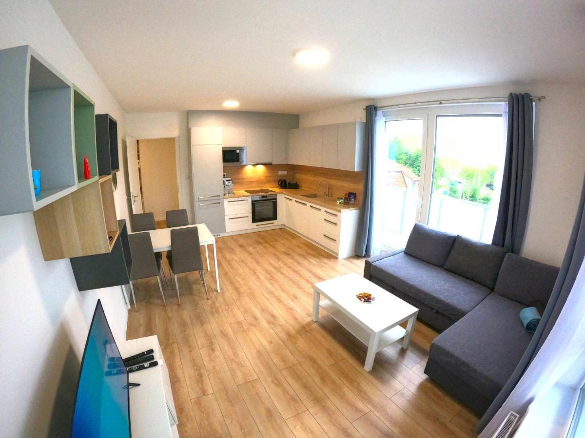 Brand New Apartment By Hockey Stadium Bratislava Eksteriør bilde